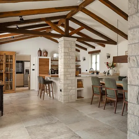 Olive View * Tar-Vabriga