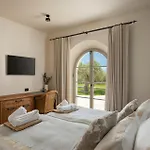 Olive View Вилла *