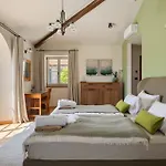 Olive View Вилла