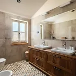 Вилла Olive View